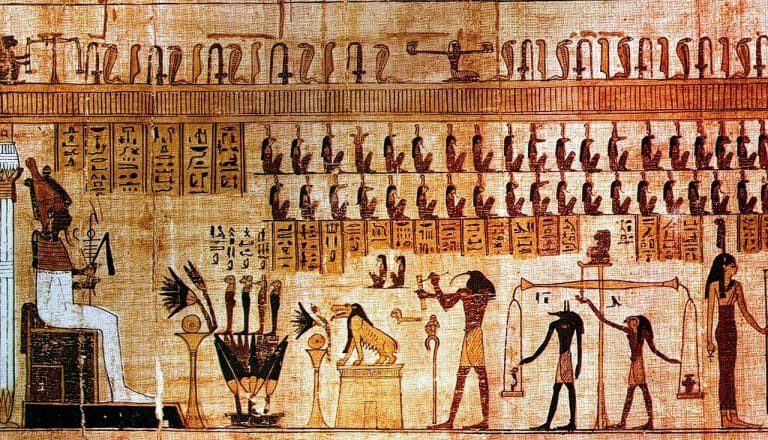 Jeroglíficos egipcios en la pared de un templo, representando un encuentro privado con la historia de los faraones.
