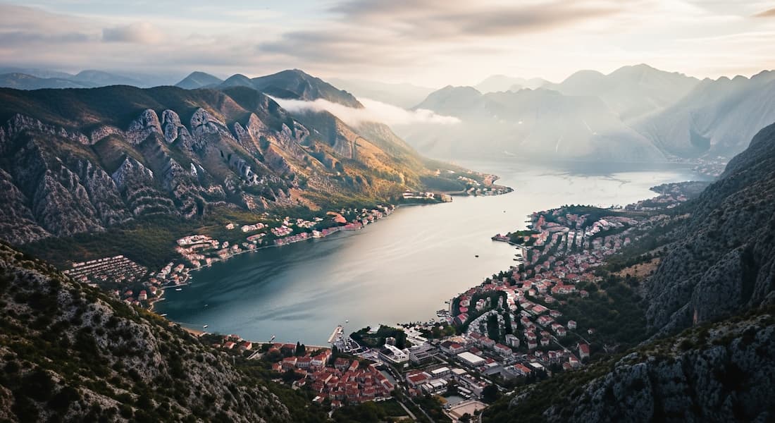Bahía de Kotor desde las alturas Montenegro