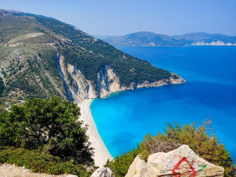 Cefalonia: El Santuario Inmarcesible de la Grecia Más Sofisticada