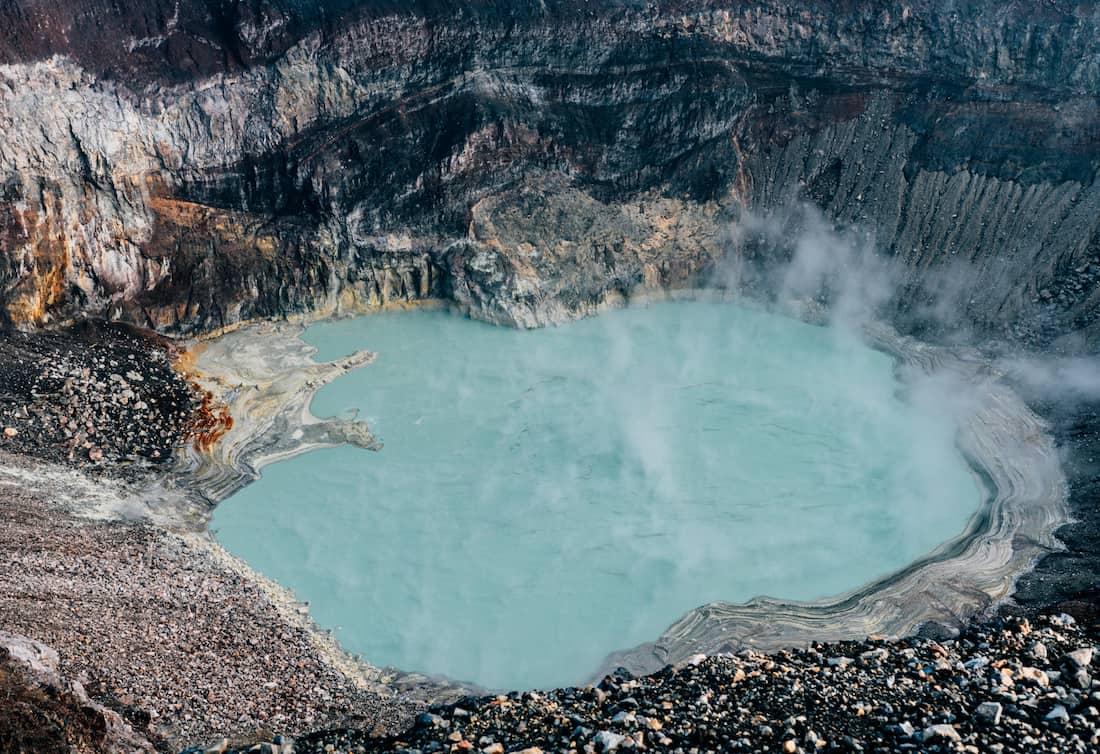 Volcán Santa Ana - Laguna de Jade Volcánica Cráter volcán Santa Ana El Salvador con laguna turquesa turismo aventura