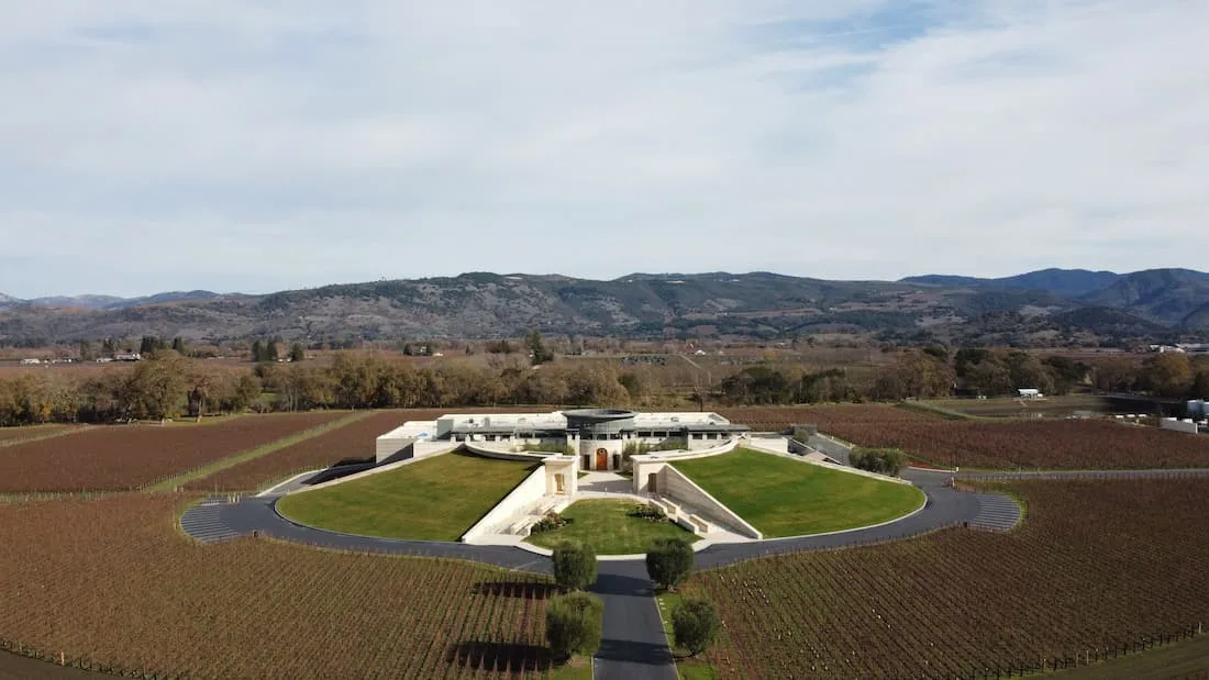 Viñedos del valle de Santa Ynez con bodegas de Pinot Noir en la región vinícola de Santa Bárbara California