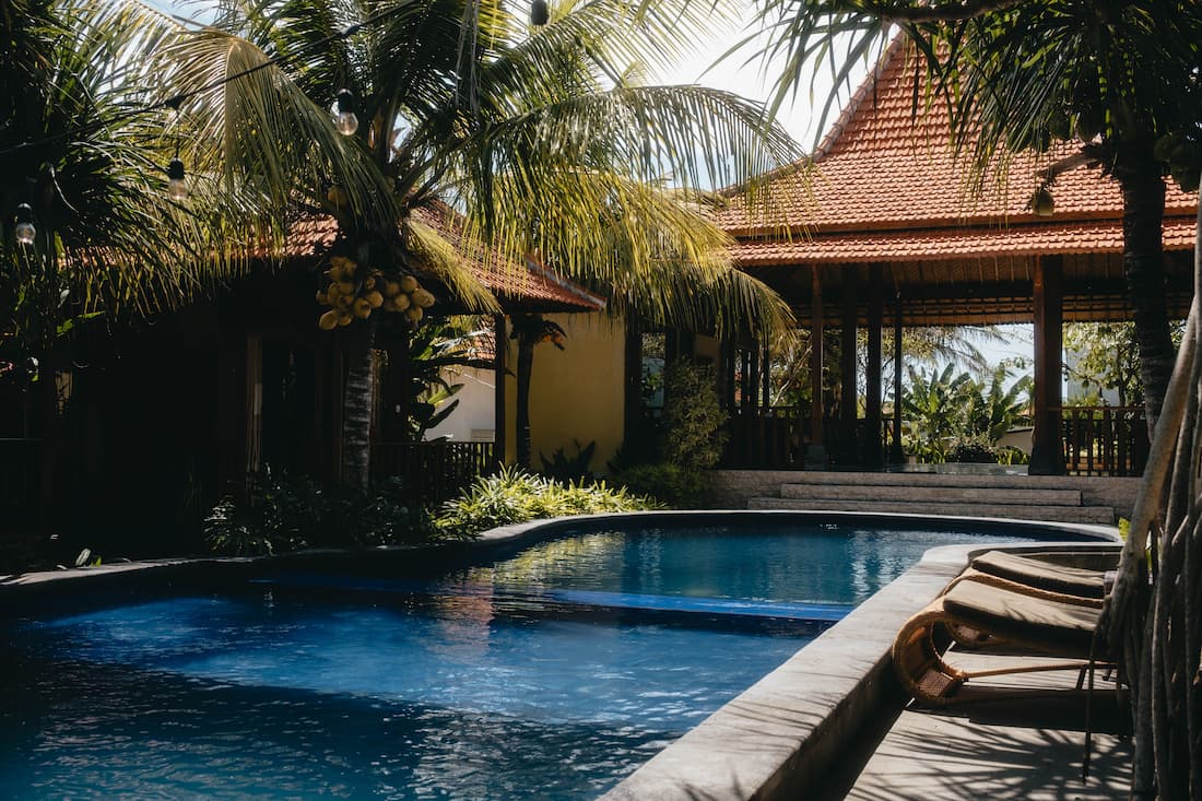 Villa privada con piscina y jardín tropical en Chiang Mai Tailandia alojamiento de lujo a precio asequible